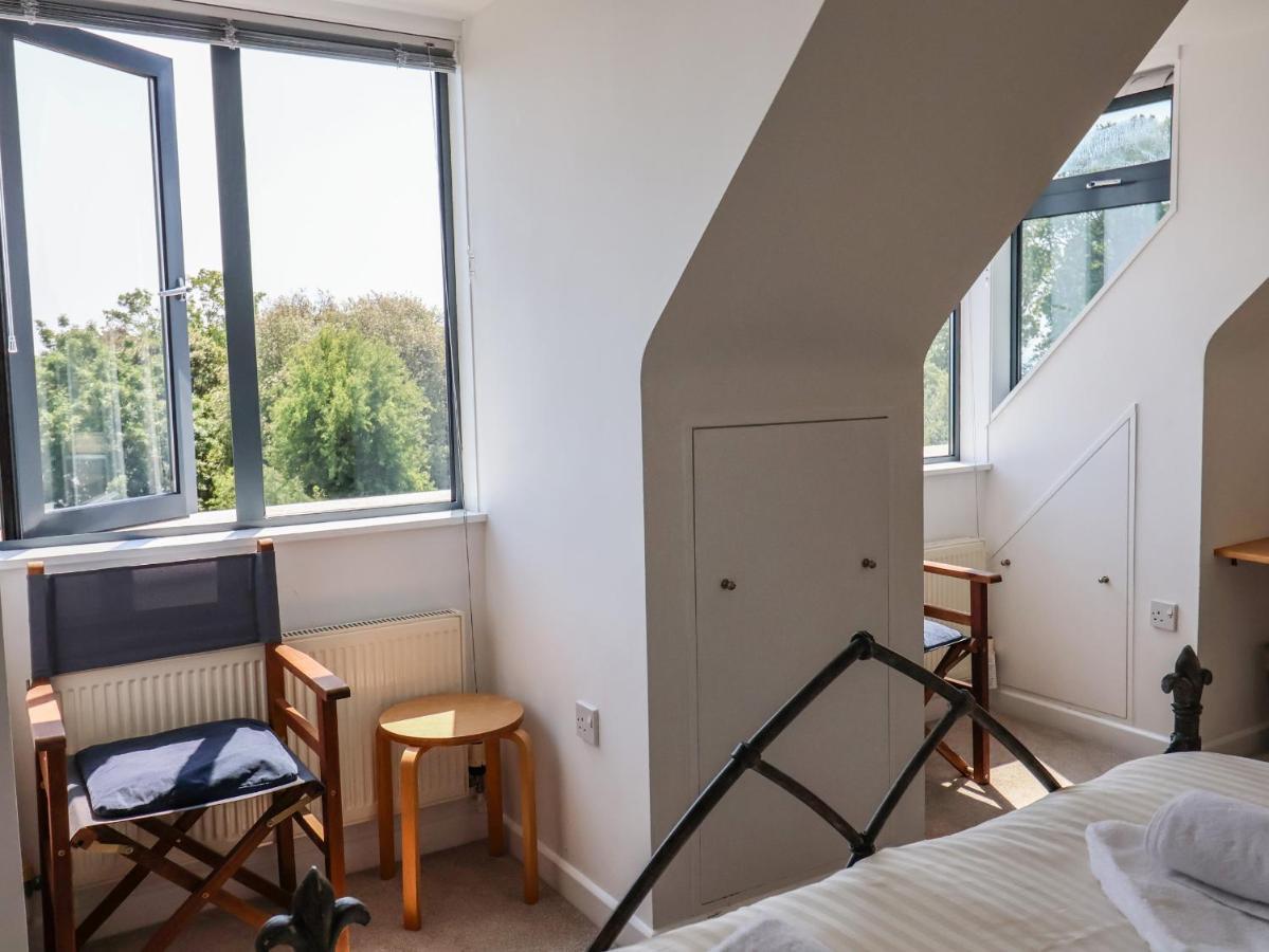 The Penthouse Apartment ไลม์รีจิส ภายนอก รูปภาพ